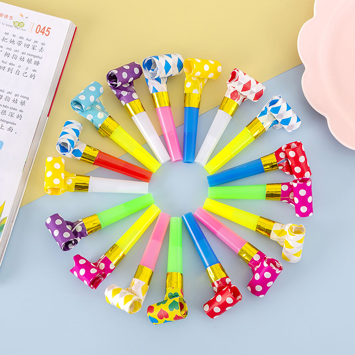 30PCS Colorful Whistles Toy Fu - Party Games Easter recension och pris